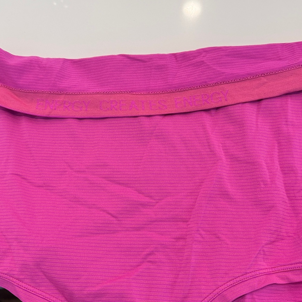 Lululemon Size 8 Swiftly Tech Racerback Tank Top 2.0 - Pink - Picture 5 of 5